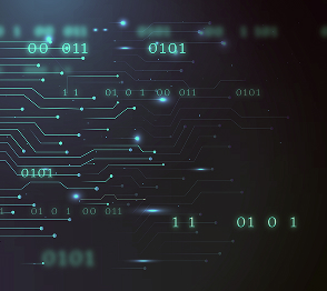 Homme consultant une application mobile éco-conçue